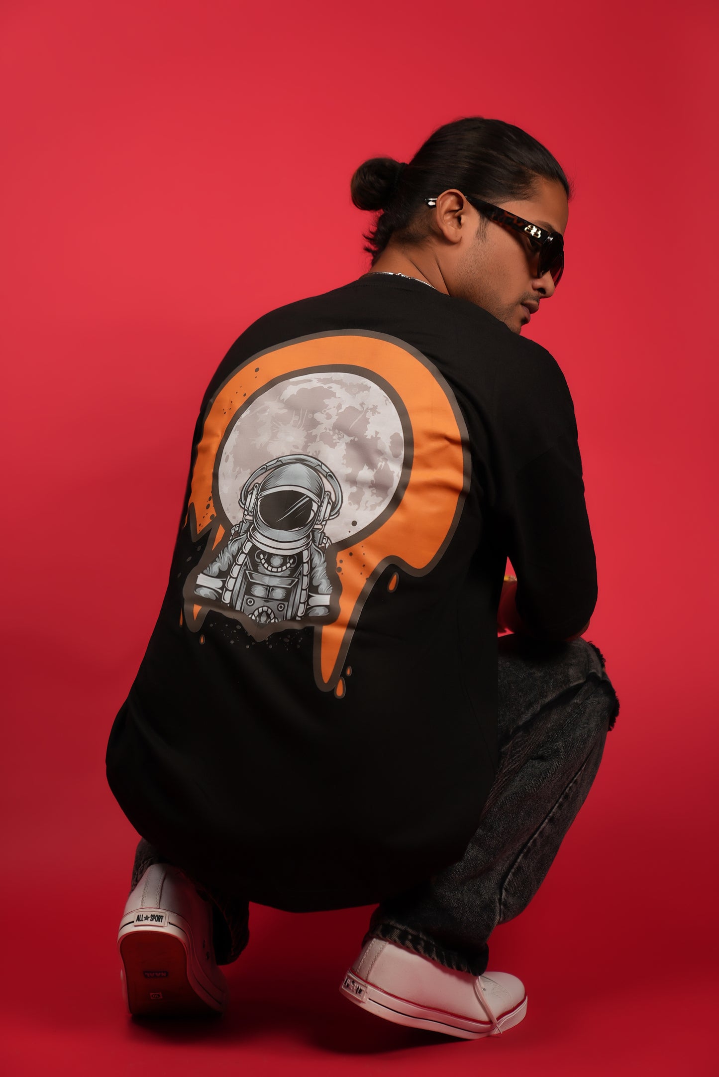 SPACE OVERSIZE T-SHIRT
