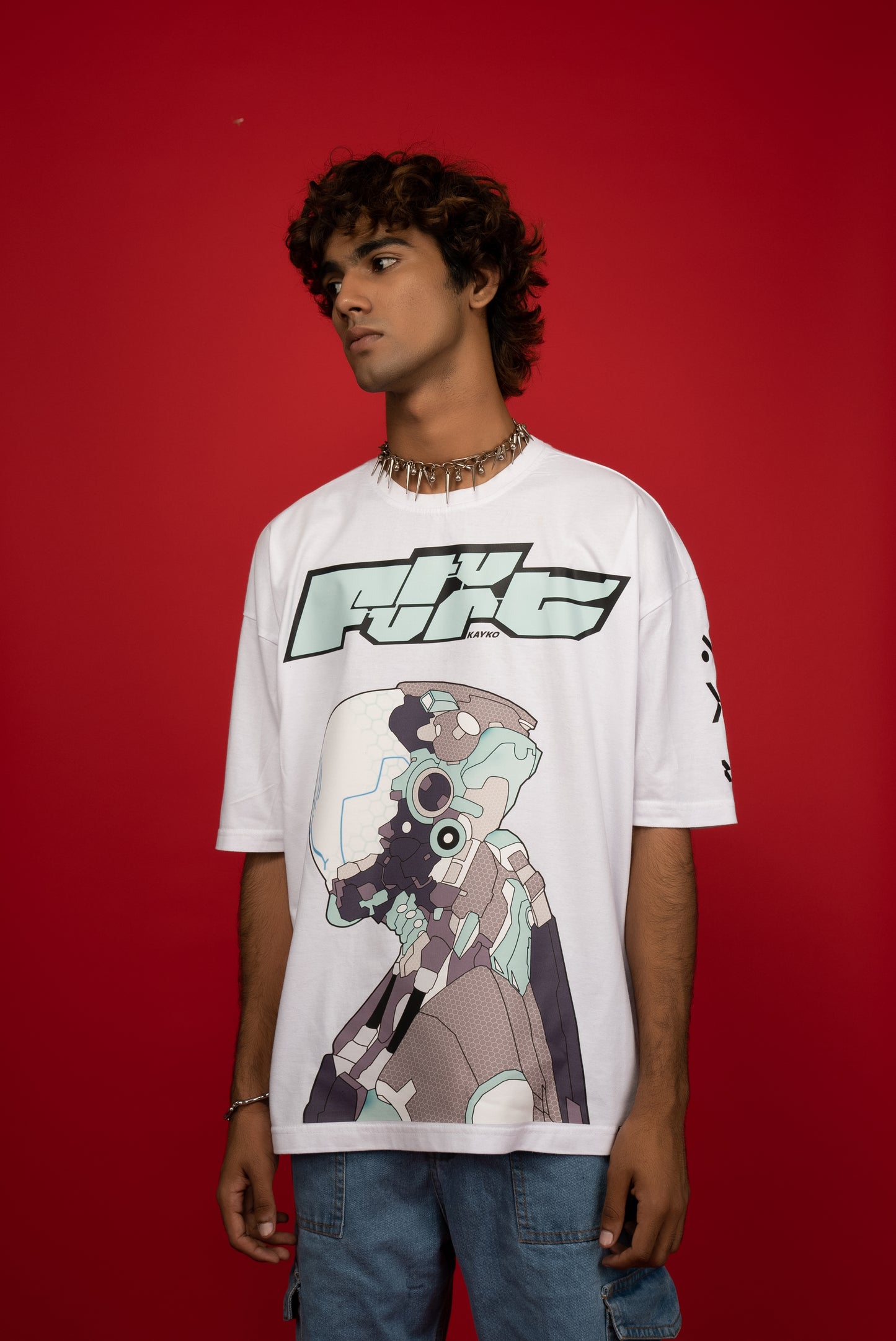 FUTURE  OVERSIZED T-SHIRT