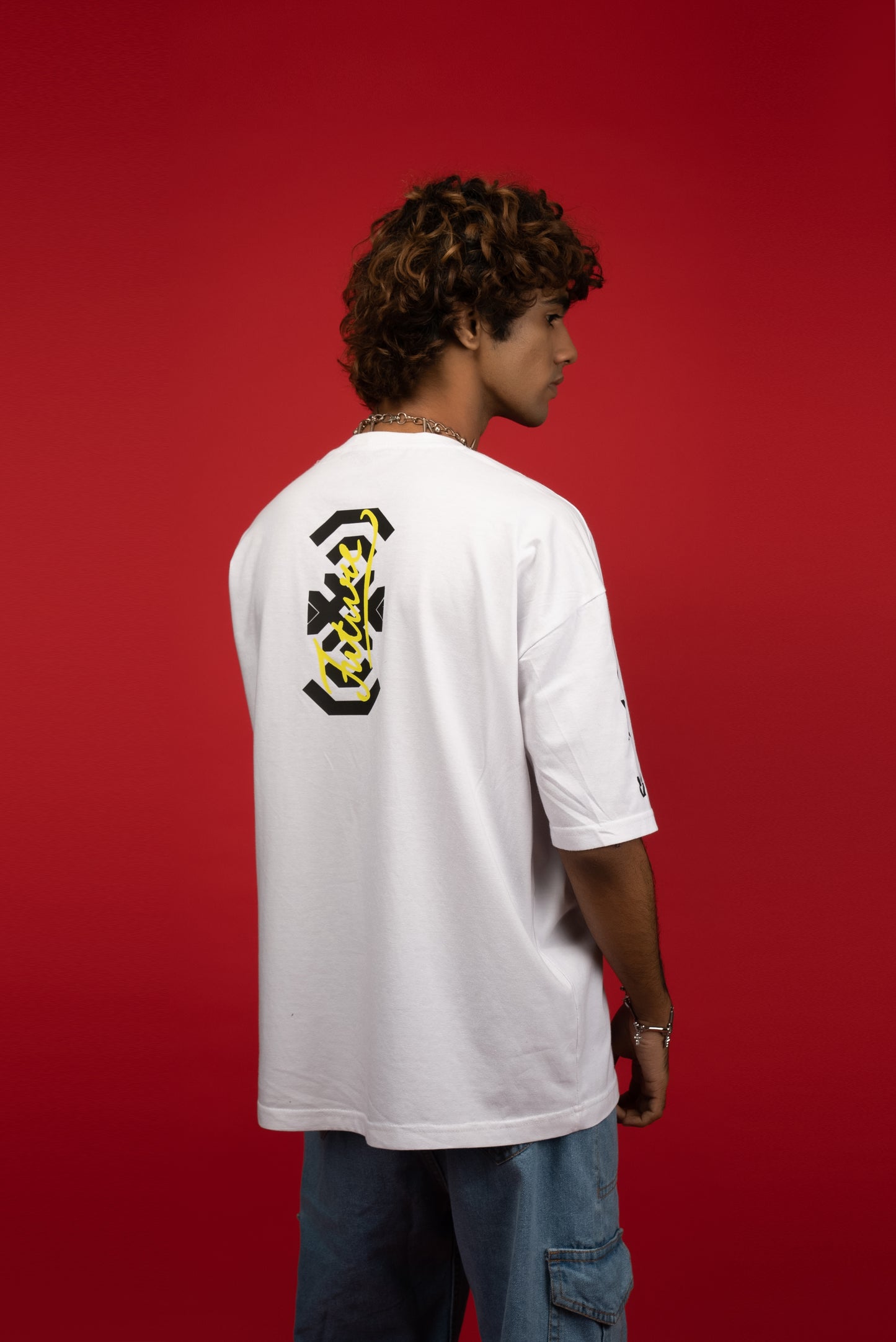 FUTURE  OVERSIZED T-SHIRT