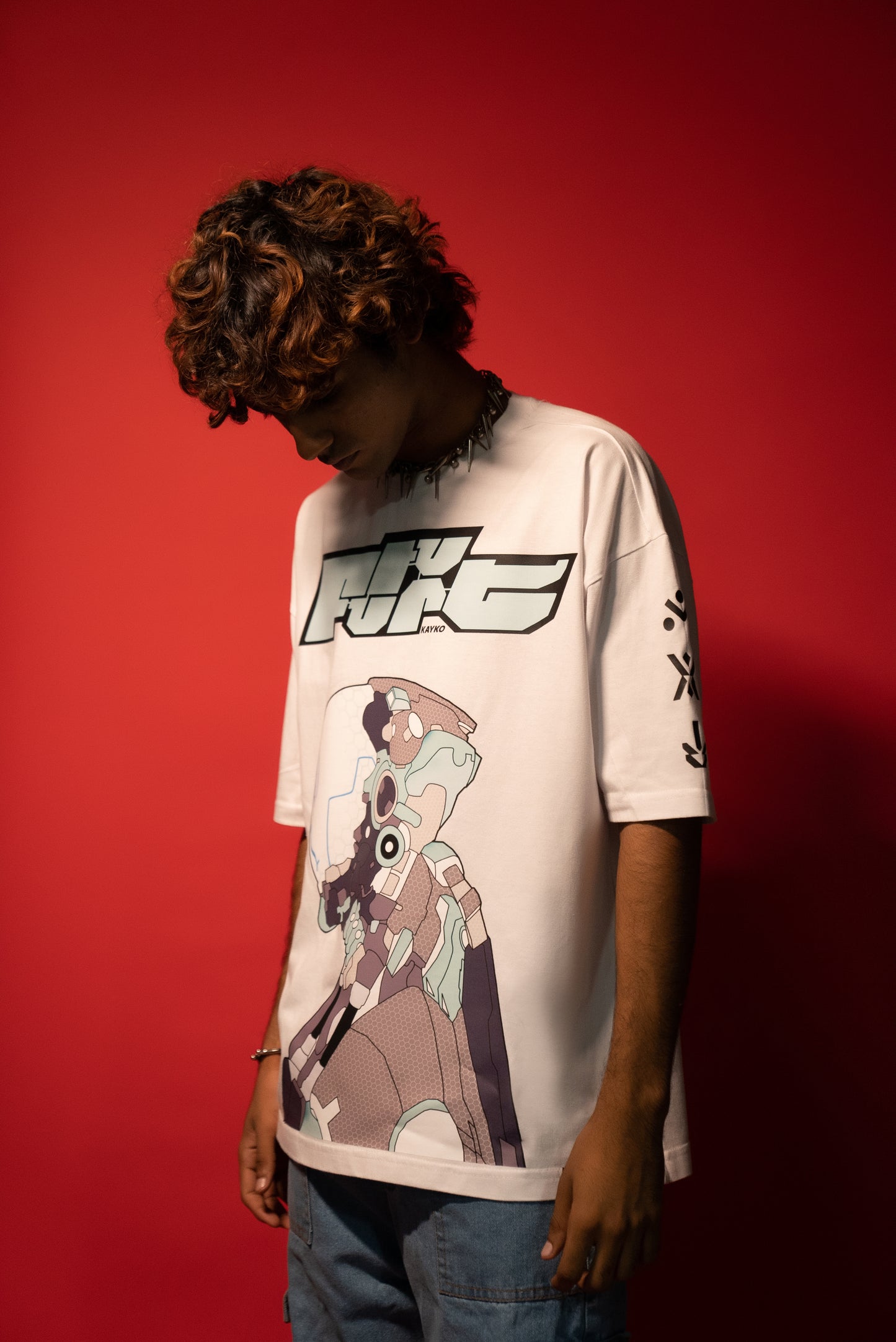 FUTURE  OVERSIZED T-SHIRT