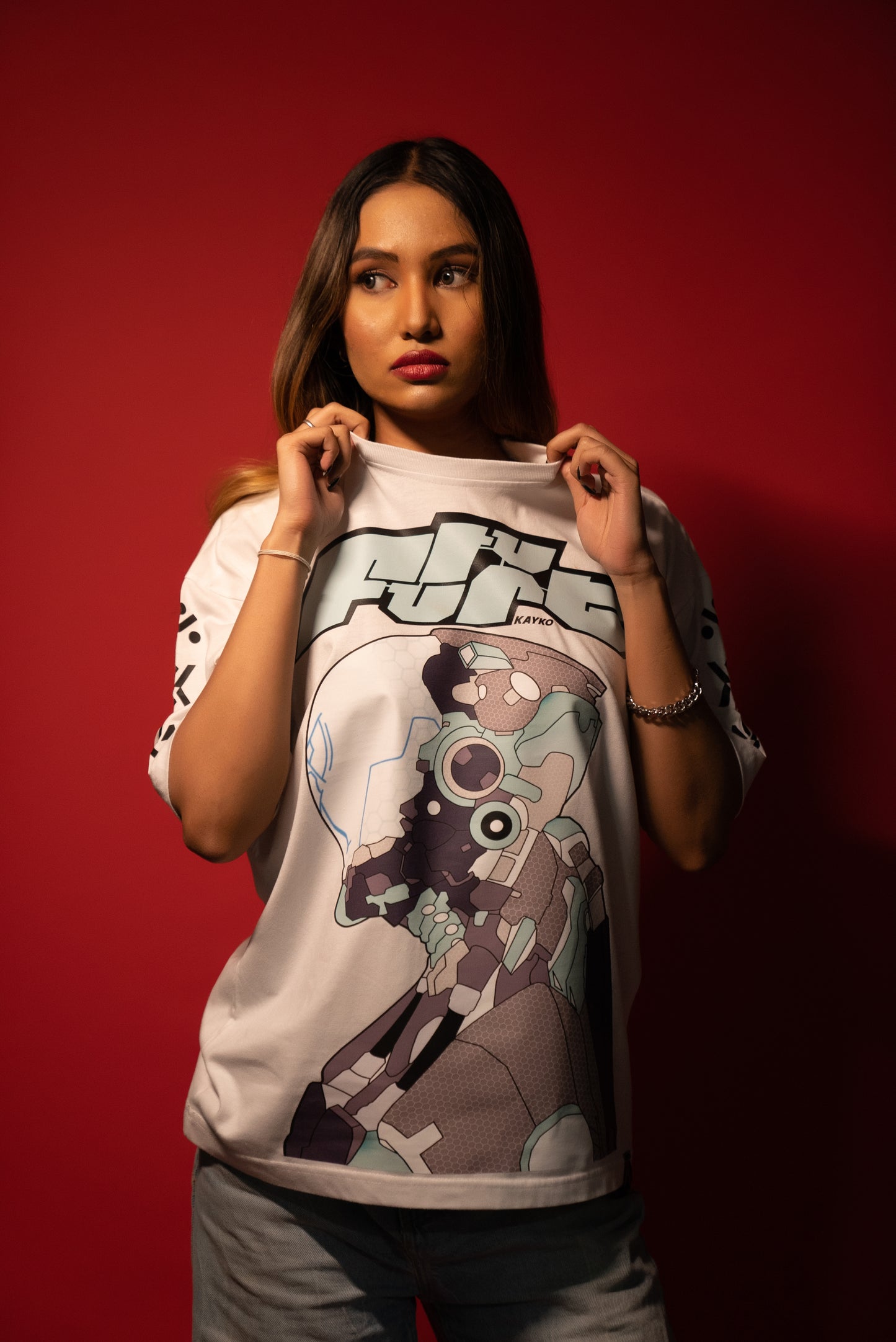 FUTURE  OVERSIZED T-SHIRT