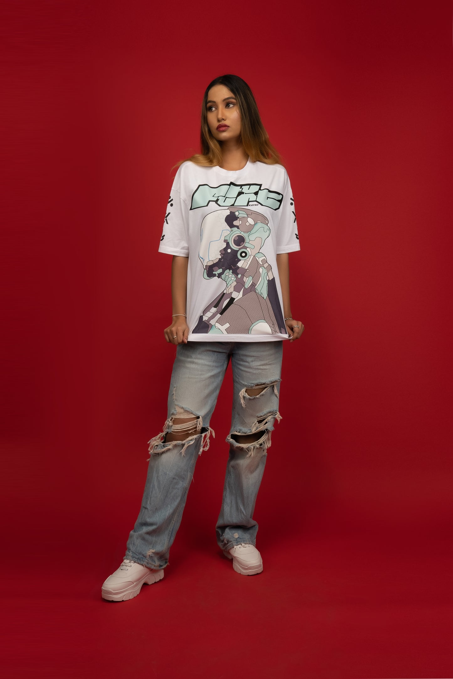 FUTURE  OVERSIZED T-SHIRT