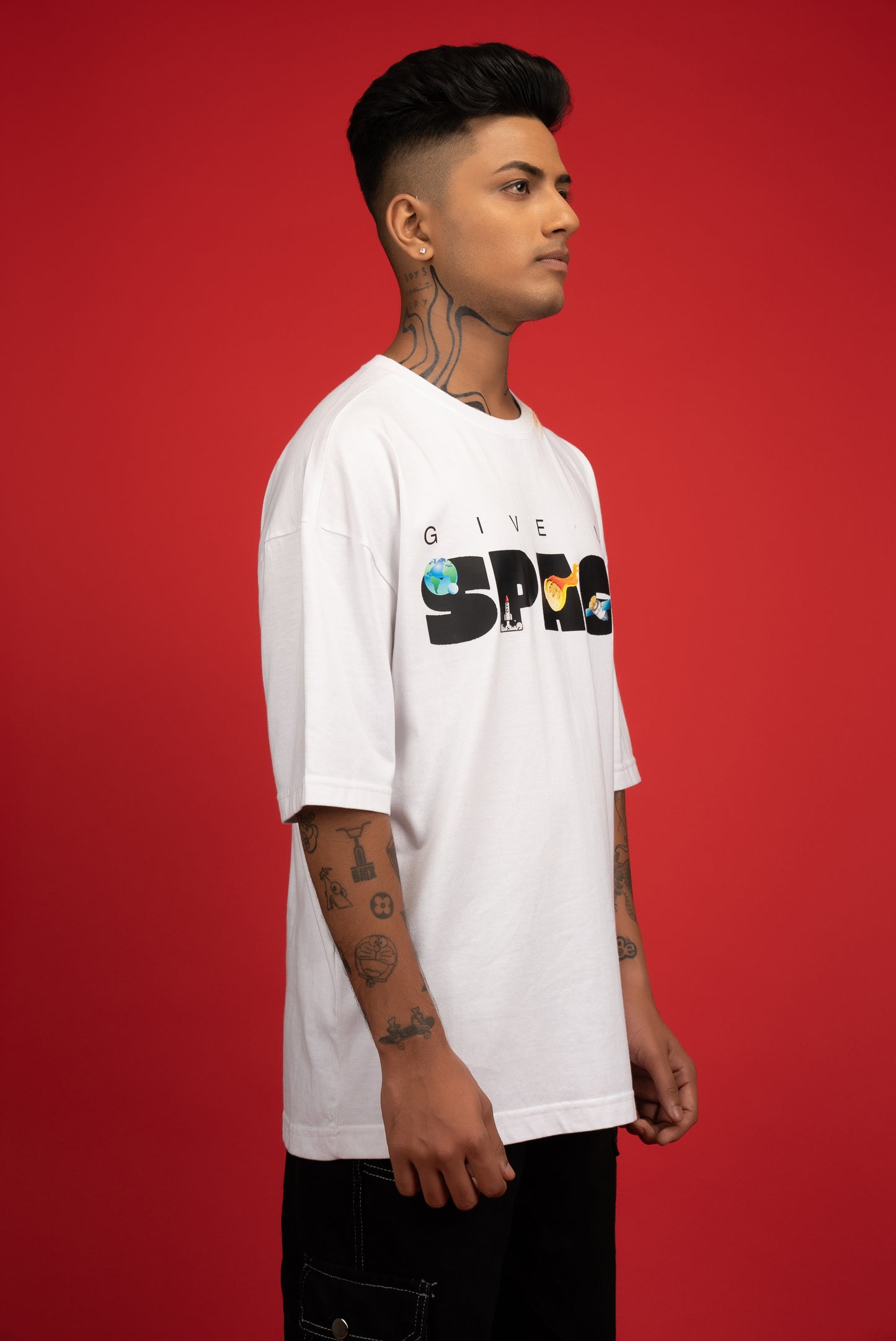 SPACE OVERSIZE T-SHIRT