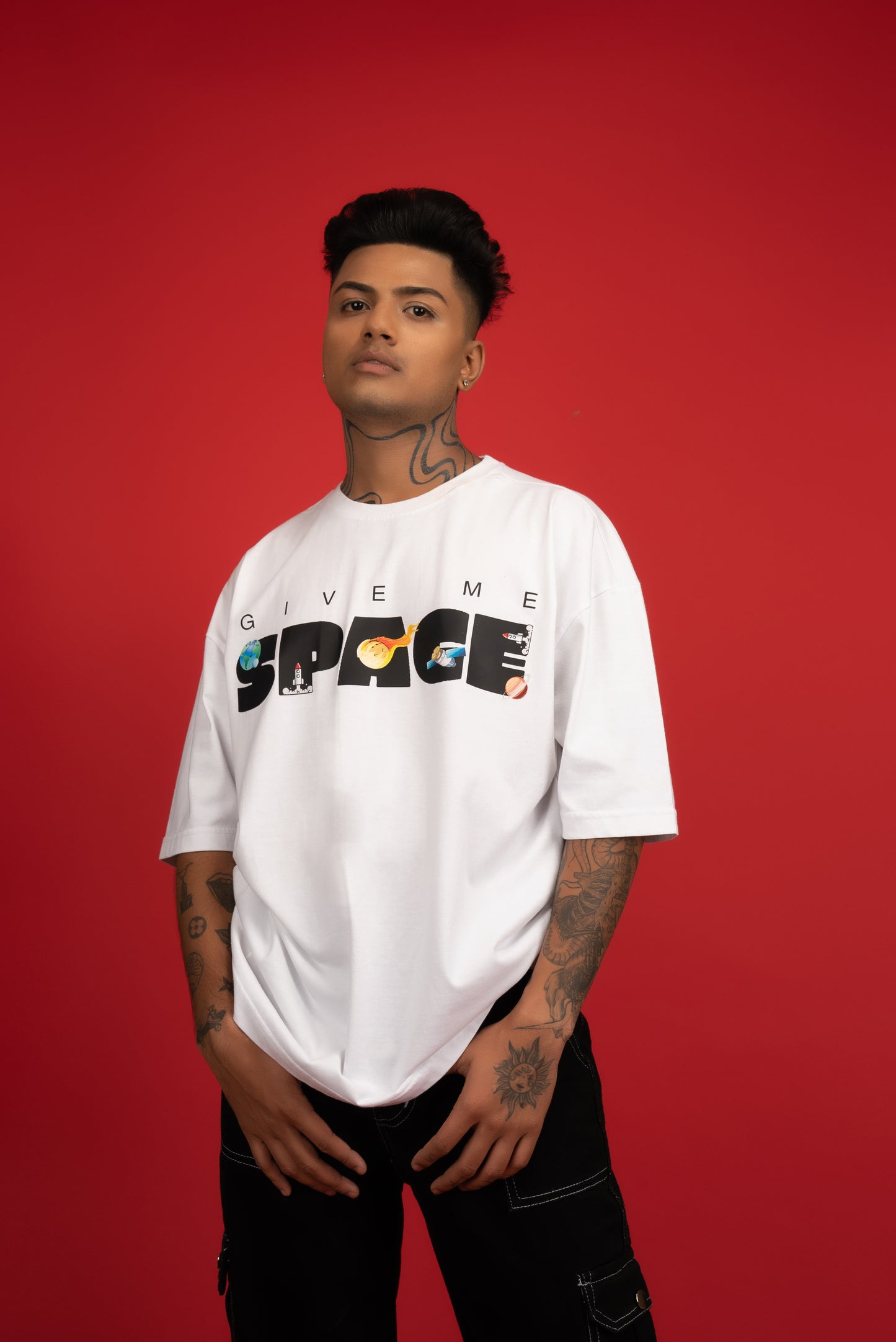 SPACE OVERSIZE T-SHIRT