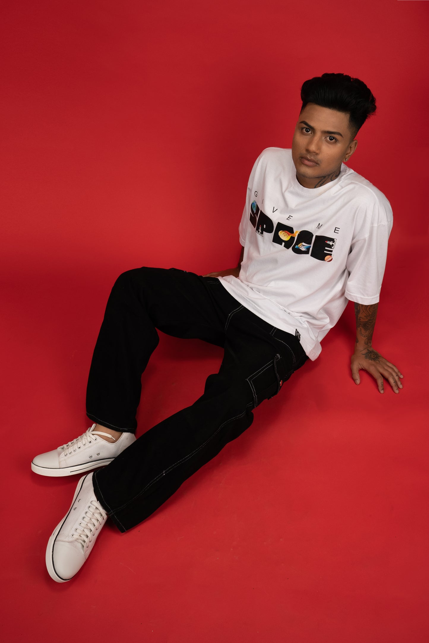 SPACE OVERSIZE T-SHIRT