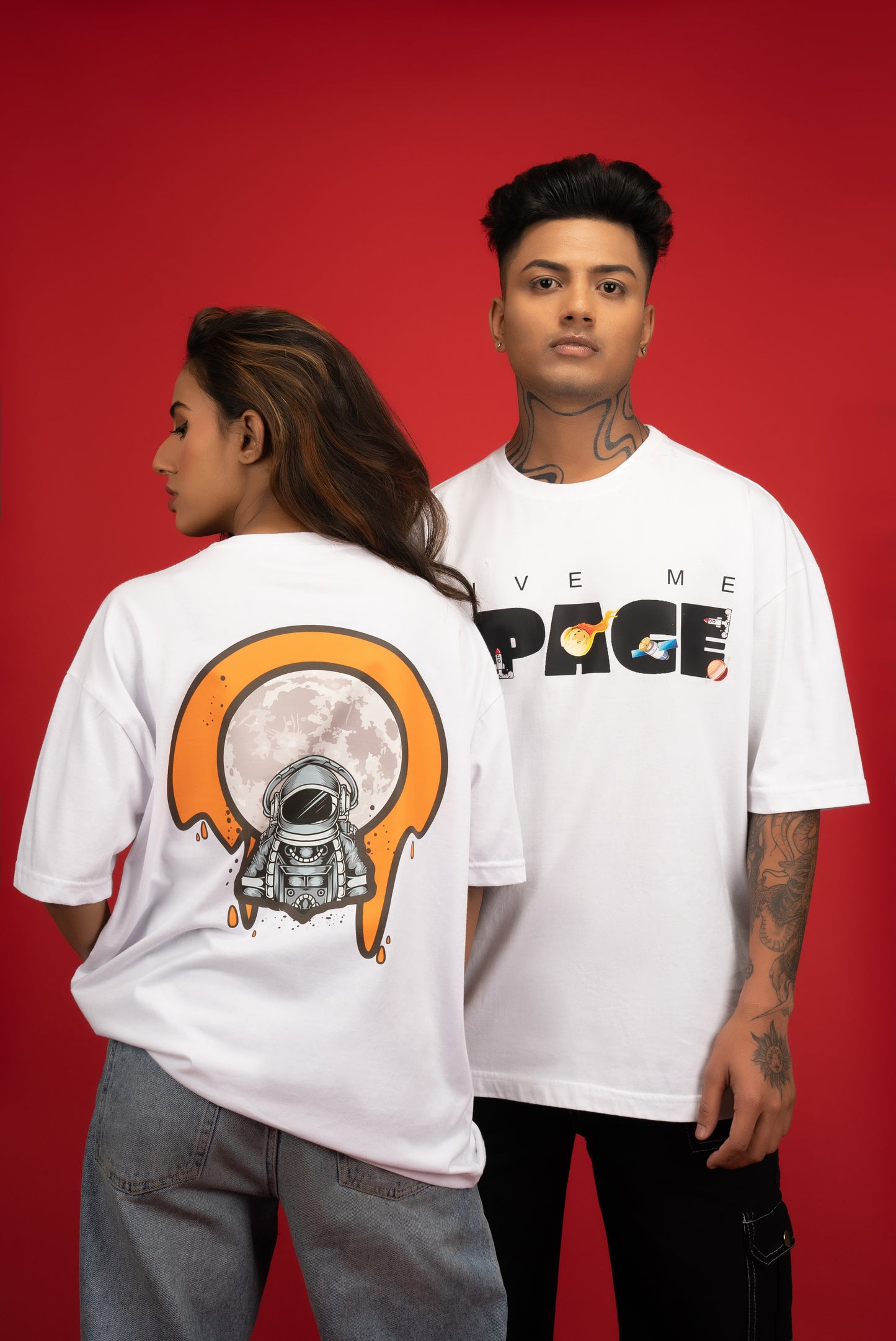 SPACE OVERSIZE T-SHIRT