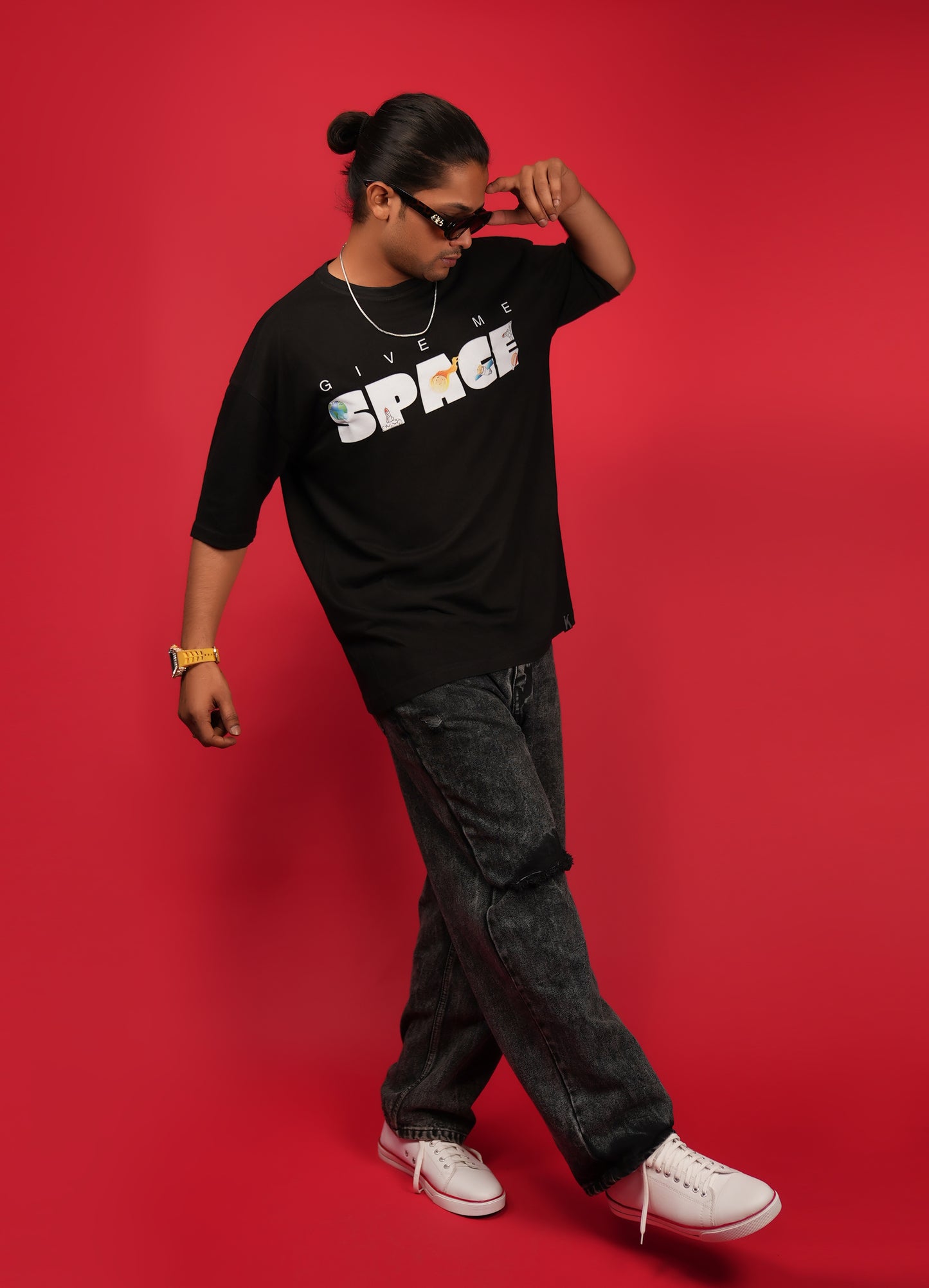 SPACE OVERSIZE T-SHIRT