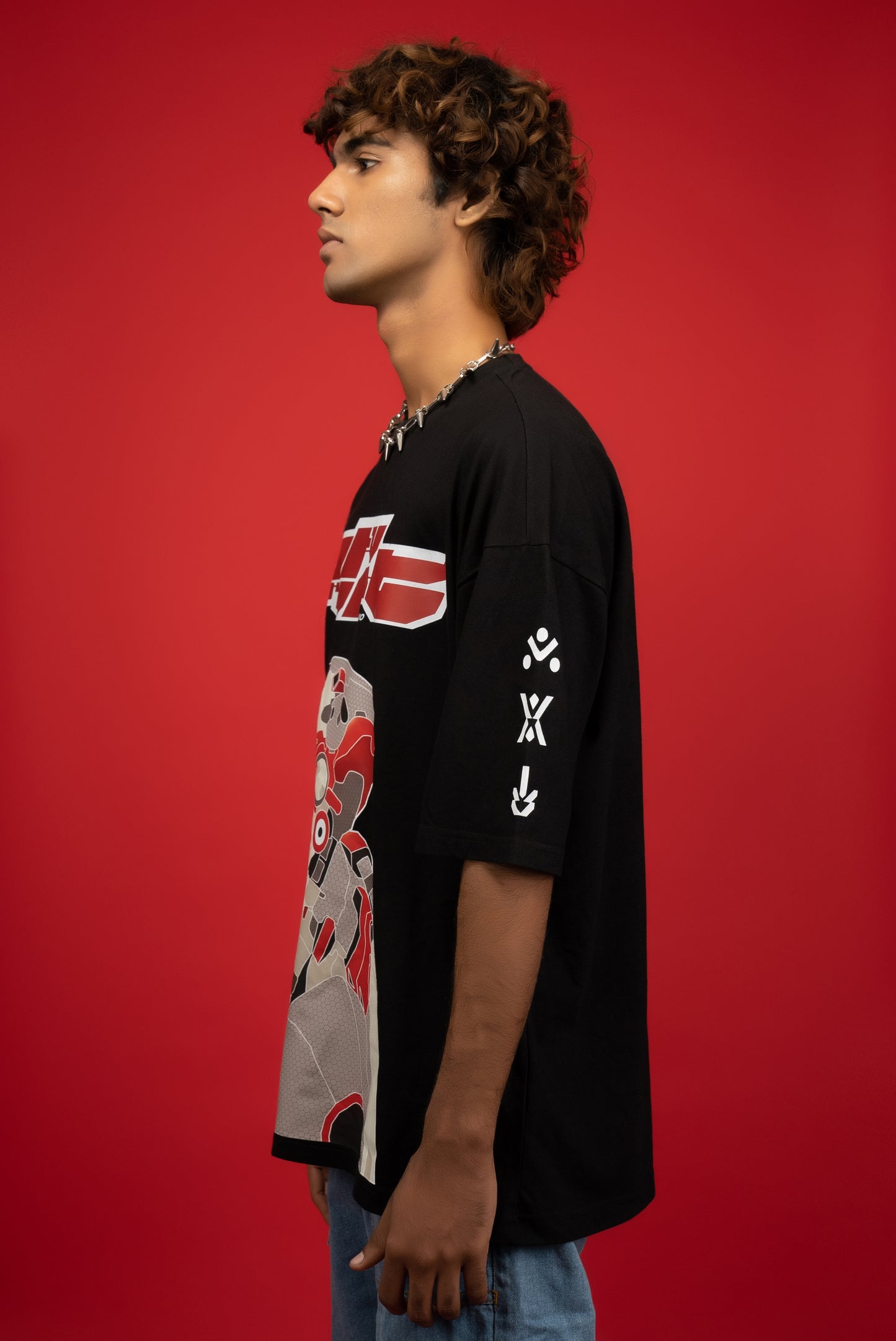 FUTURE  OVERSIZED T-SHIRT